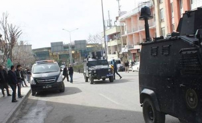 Li Sêrtê qedexeya derketina derve hat danîn