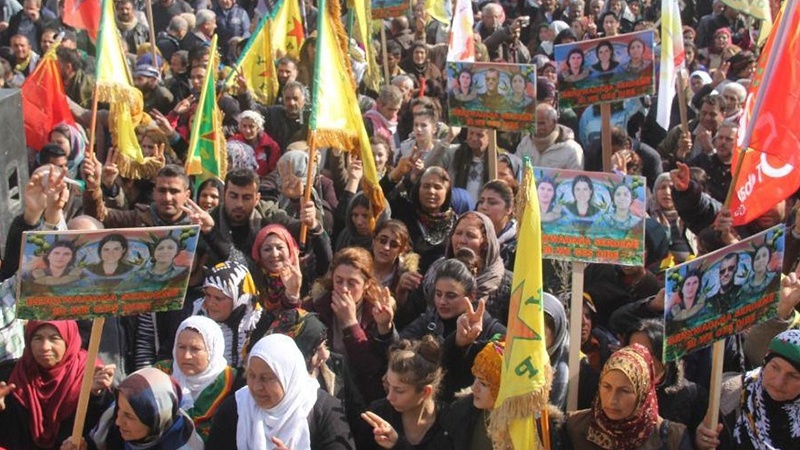 Gelê Efrînê dijî dagirkeran xwepêsandan kirin