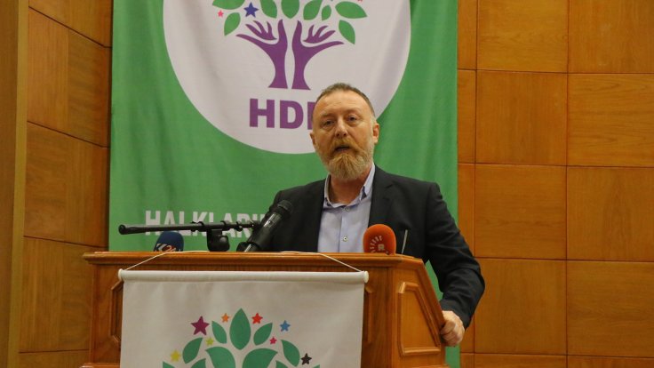 Hevserokê HDPê: Ez nikarim bi zimanê dayikê(Kurdî) xeber bidim