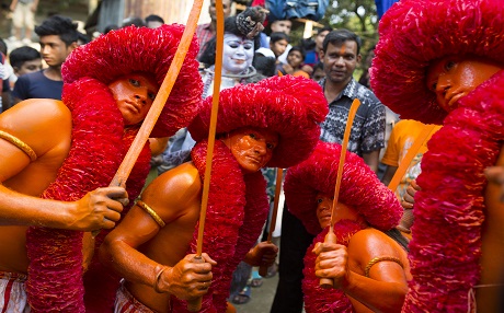 Banglades'te 'Lal Kach' festivali