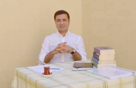 Bo Demîrtas kampanyaya îmzeyê hate destpêkirin