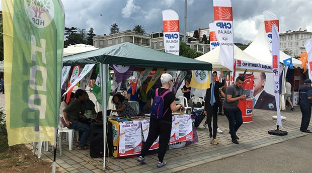 HDP standina saldiri: "Bizim standlari gelip parçaliyorlardi!"