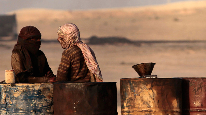 ISID'li komutandan flas Türkiye iddiasi: Ele geçirilen petrolü...