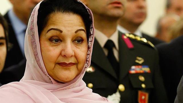 Jina Nawaz Serîf, Gulsum Serîf koça dawî kir