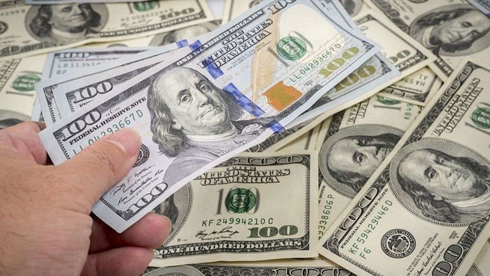 Seçim haftasinda Dolar yine tirmandi