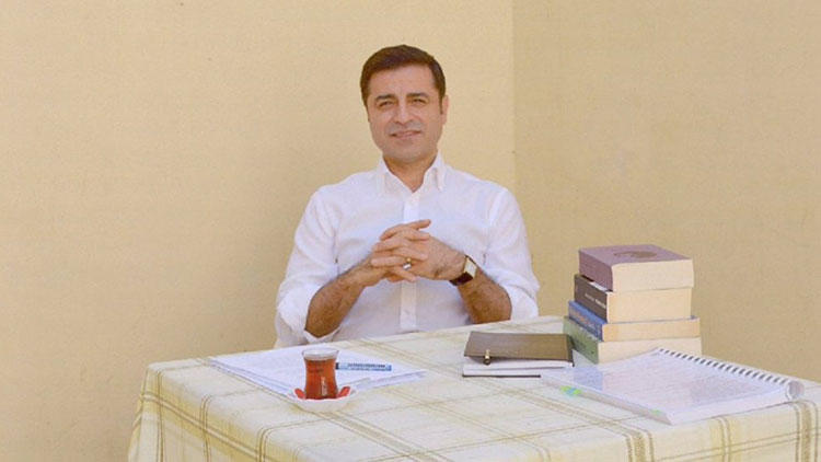Demirtas:” Divê HDP derkeve nav qadê!”