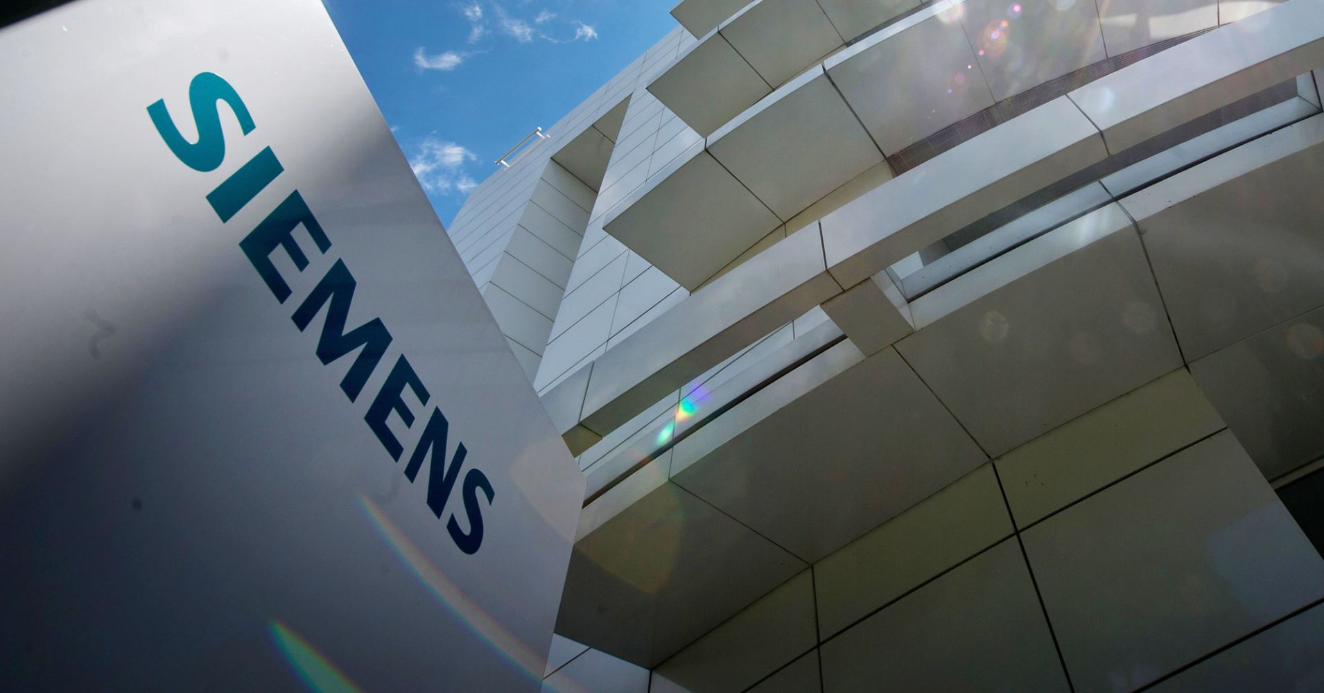 Karê 20 hezar karmendî ketiye xeterê