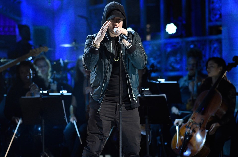 Eminem: Benimle Trump arasinda tercih yapin