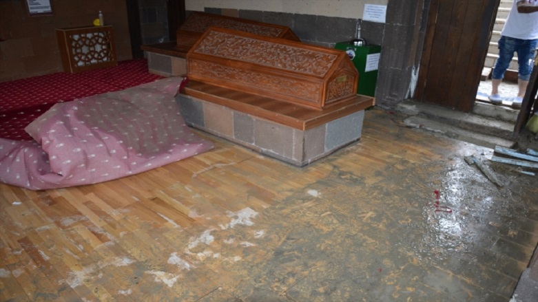 Lehiyê zerar da Tirba Ehmedê Xanî!