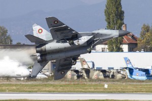 Balafira MiG-29 li nava bajêr ket