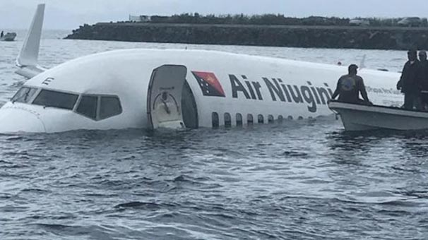 Balafir xwe li ser behrê danî û kes nemir