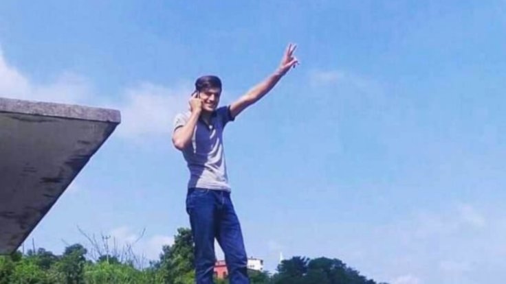 Ciwanê ku ji ji ber axaftina Kurdî rastî êrisê hatibû mir