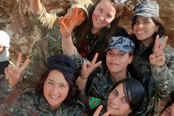 Holmes li Konferansa CHPê axivî: PYD nûnertiya gelên Sûriyê dike