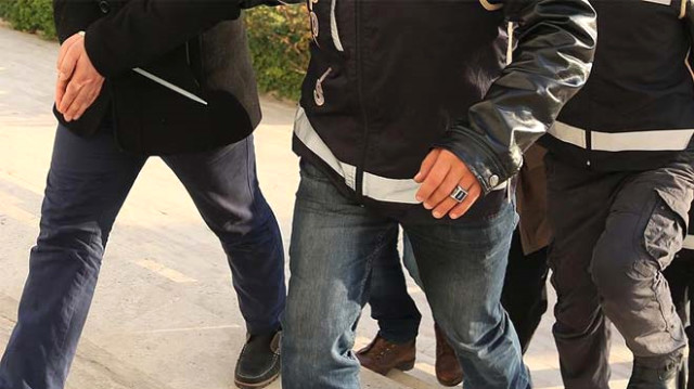 Li Wêransarê 8 stranbêjên bi kurdî distran hatin binçavkirin