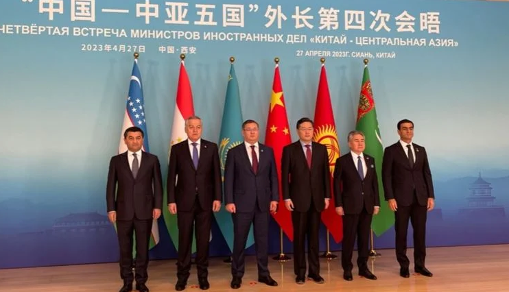 Çîn: Divê Asyaya Navîn, nebe qada lîstikan