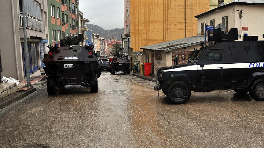 Li Dersîmê hevserok û 5 rêveberên HDPê hatin binçavkirin