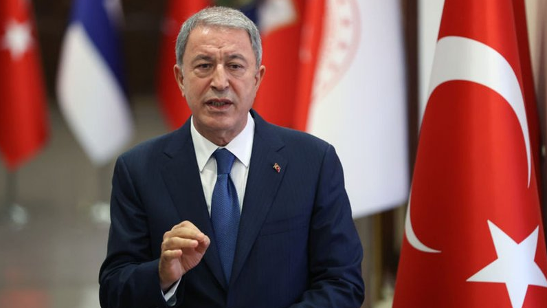 Hulusî Akar: Îdiayên pêla penaberiyê, dûrî rastiyan in