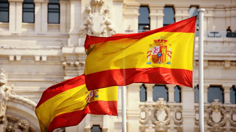 Hikûmeta Îspanyayê, destwerdana kirêyên xaniyan kir