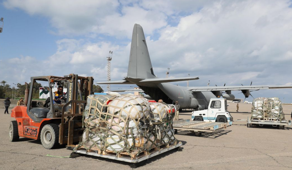Lîbyayê, bi balafiran alîkarî sandin herêmên erdhejê