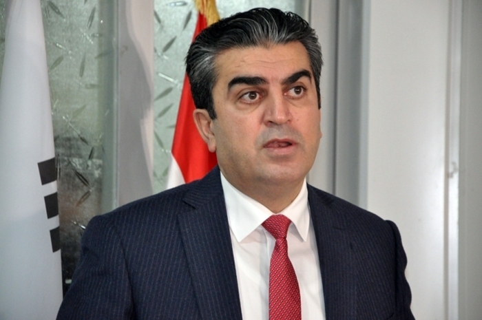 Dezgeha Caritas a Almanî parêzgarê Duhokê xelat kir