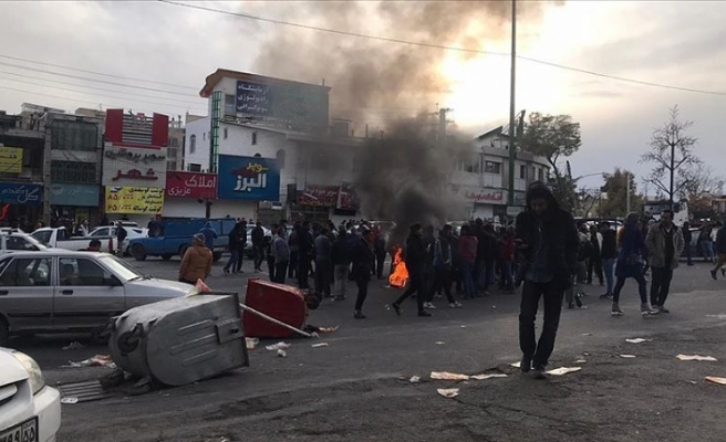 Reuters: Bi kêmanî 1500 kes di xwepêsandanên Îranê de hatine kustin!