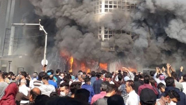 Amnesty: Li Îranê di xwepêsandanan de bi kêmanî 208 kes mirin