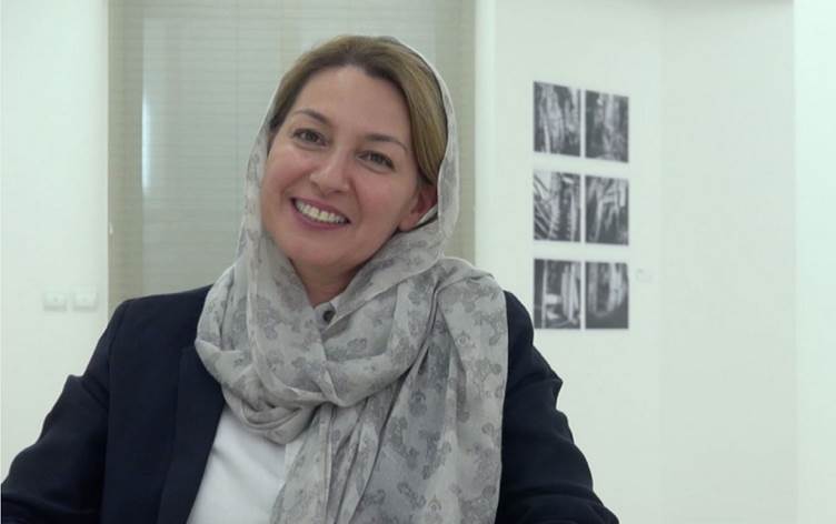 Jineke Kurd li Fransayê xelata ‘Sovalye’yê wergirt