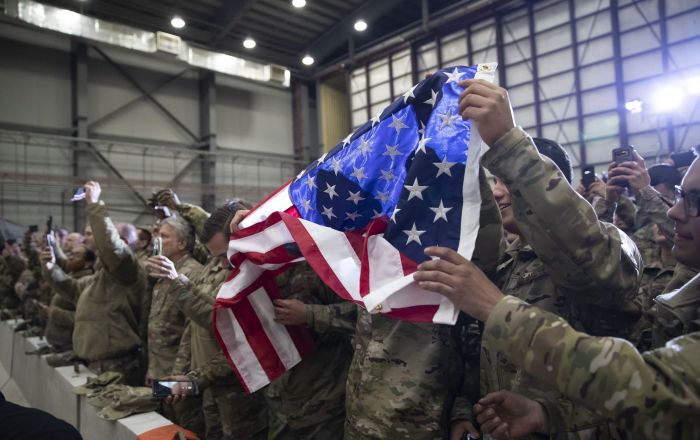 Amerîka di çarçoveya lihevkirina ligel Talîbanê hêzên xwe ji Afxanistanê vedikisîne