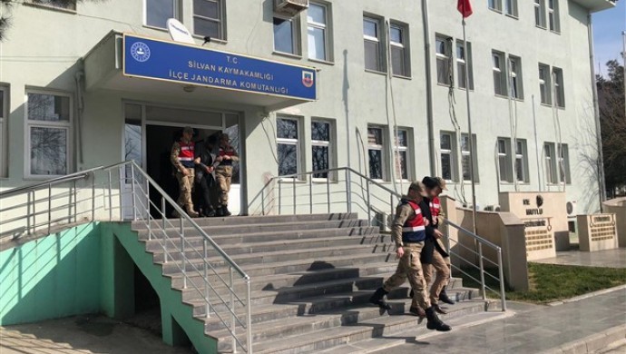 Li Farqînê operasyona berhemên dîrokî: 10 kes hatin binçavkirin