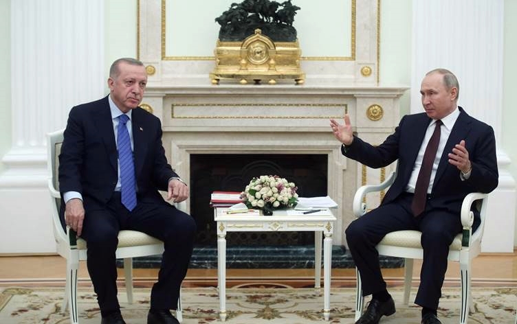 Pûtîn bo Erdogan: Divê em her tistî gotûbêj bikin