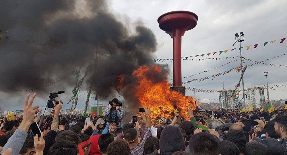 Newroza îsal li mal û sanesînan tê pîrozkirin!