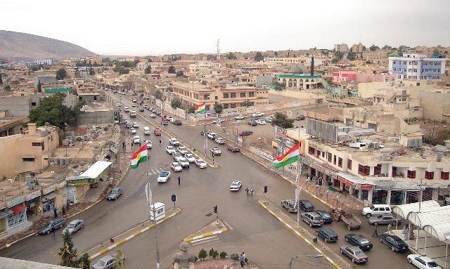 Dewlemend û bazirganên Duhokê alîkariyê dide komîteya rûbirûbûna Covid-19ê