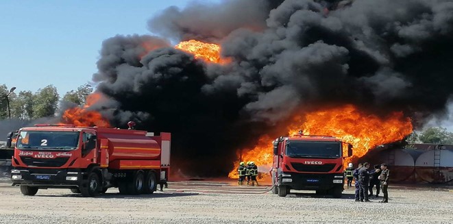 Li rêya Hewlêr û Mexmûrê agir bi 2 tankeran ket