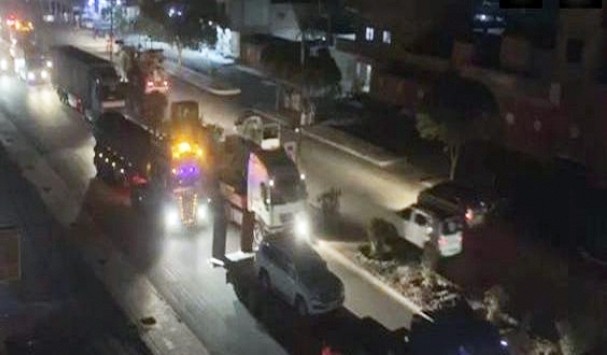 Amerîkayê karwaneke ji 35 TIRan pêk tê sand Qamislo