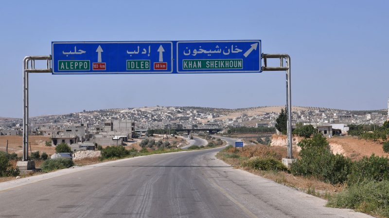 Pistî 8 mehan rêya stratejîk ya M4ê ji bo çûnûhatinê hat vekirin