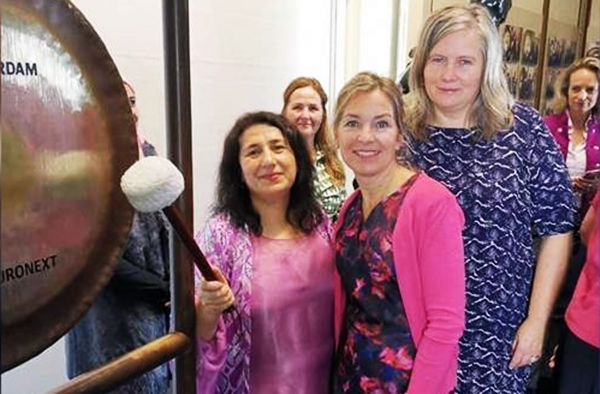 Jineke Kurd Madalyaya Sahîtiya Holandayê wergirt