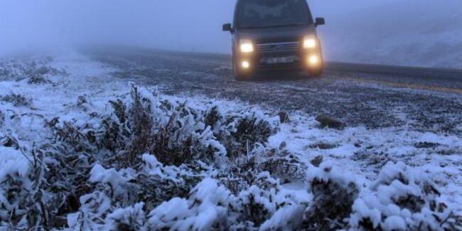 Li Ardaxanê berf û bamist nahêle ajotvan pêsiya xwe bibînin