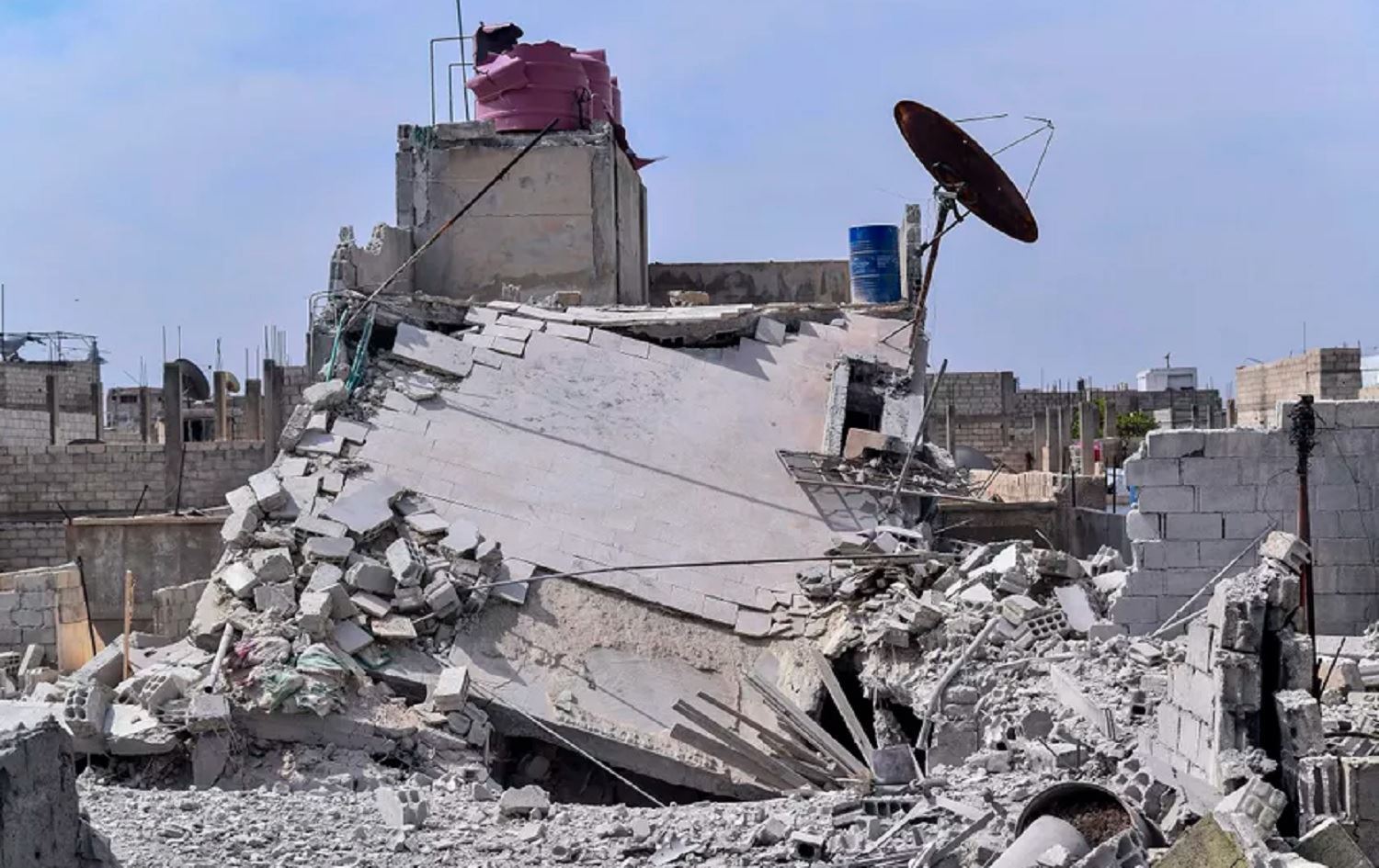 Li Sûriyê 5 çekdarên girêdayî Îranê hatin kustin