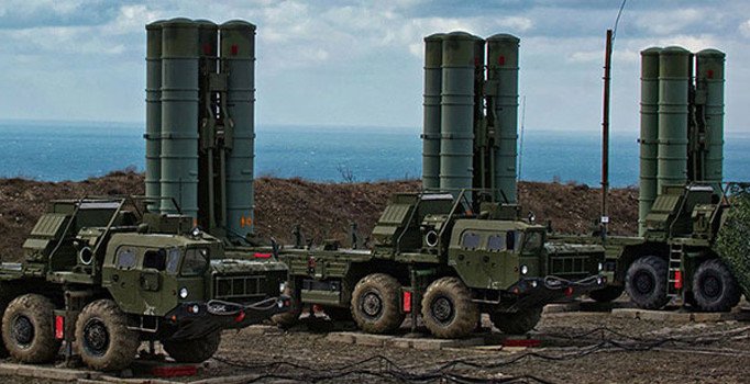 Amerîka: "Kî ji Rûsyayê  S-400an bikire dê bi dorpêçan re rû bi rû bibe"