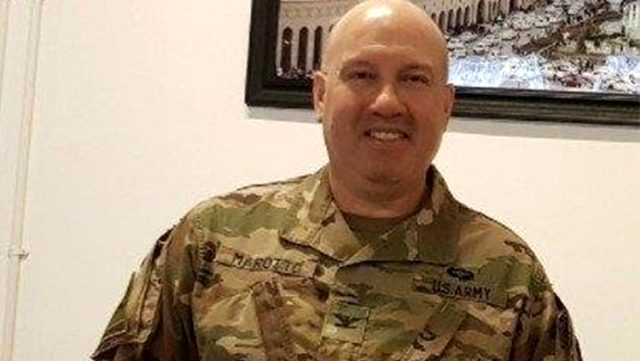 Albay Wayne Marotto ket sûna Myles Caggins