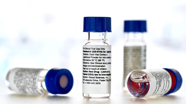 Yekîtiya Ewropayê bikaranîn û firatina yekem dermanê koronayê pesend kir