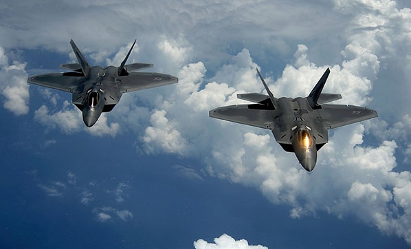 Balafirên Amerîkî rêgirî li 4 balafirên Rûsî kirin