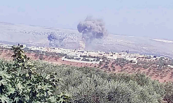 Dema sandên Rûs-Tirk li Enqerê diciviyan, hêzên rejîmê bi tundî êrîs kirin