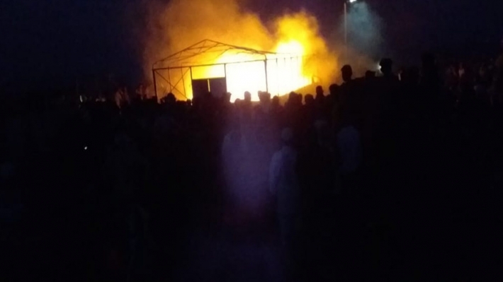 Li Hesekê ya Rojavayê Kurdistanê agir bi kampa koçberan ket