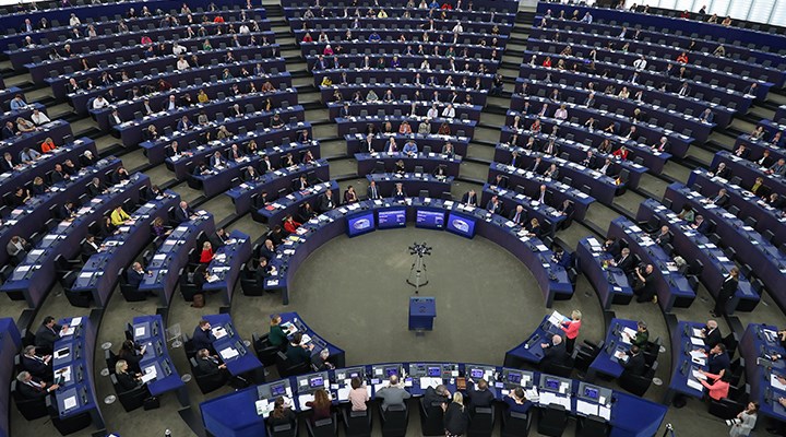 Pistî Fransayê Parlamena Alman jî ‘Gurebozên Tirk’ bi fermî qedexe kir