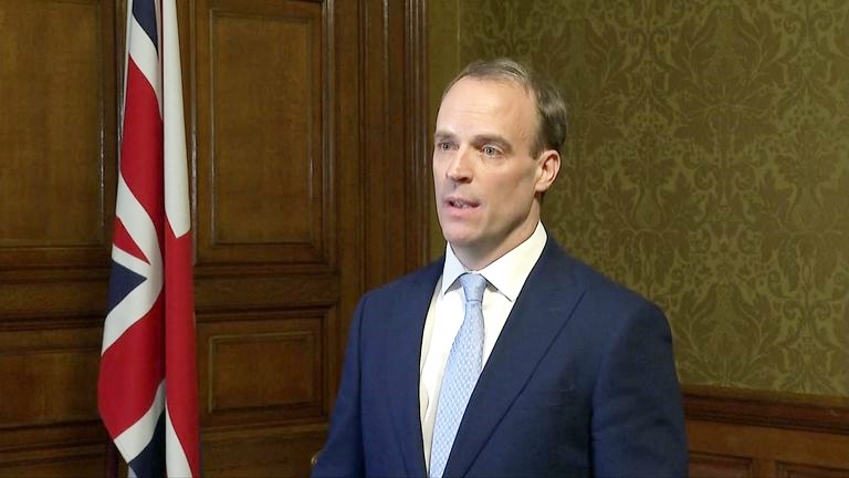 Wezîrê Brîtanyayê bi peyamekê êrîsa Hewlêrê sermezar kir