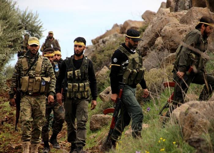 Komên çekdarên bi ser Tirkiyê ve 7 kes li Efrînê revandin