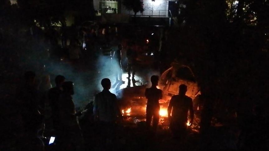 Li Efrînê kesekî bi bombeyeke molotov êrîsî otobusa komeke çekdar kir