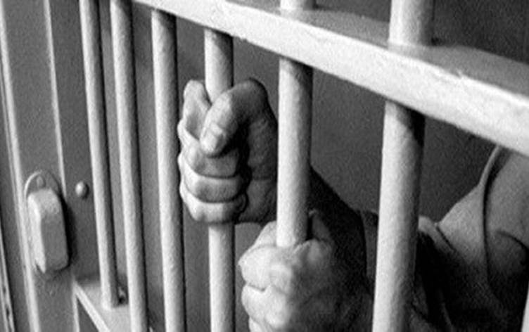 Girtiyekî Kurd li Ûrmiyê agir berda canê xwe