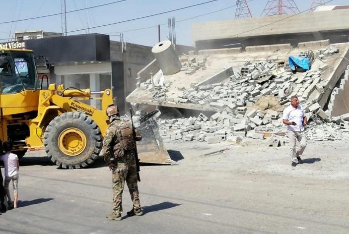 Kerkûk | Bi fermana parêzgarê sepandî dikan û xaniyên Kurdan têne xirakirin